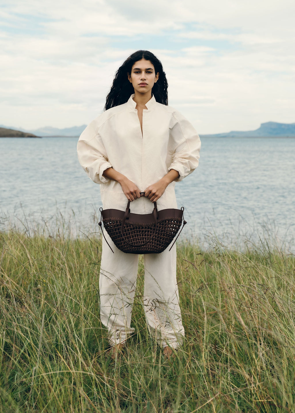 Mini Handbag - Raffia Ebony