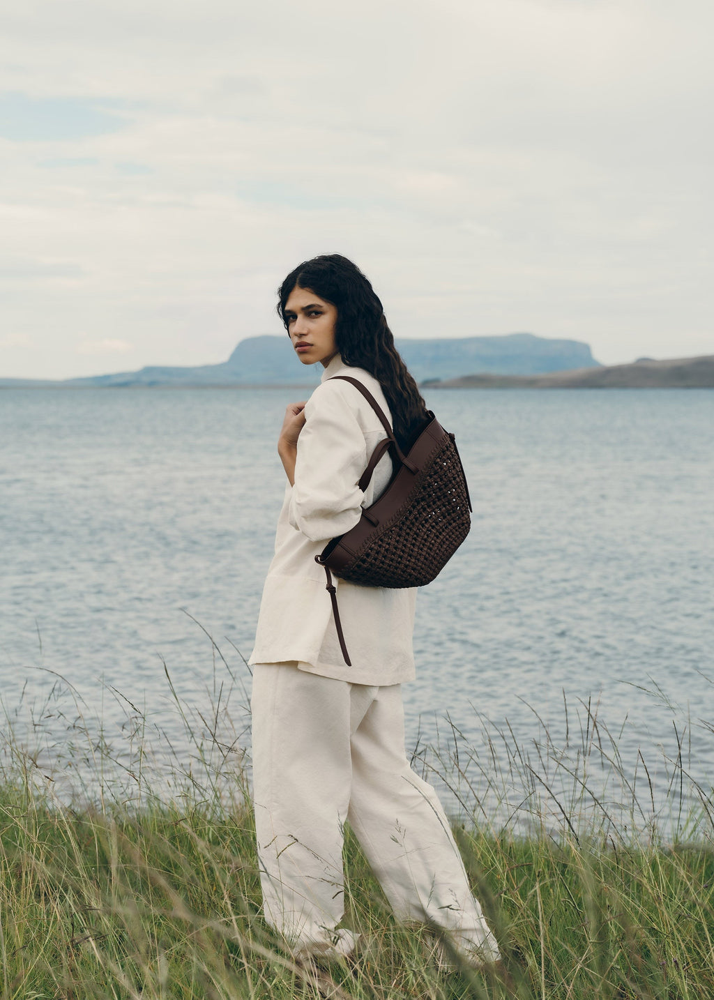 Mini Handbag - Raffia Ebony