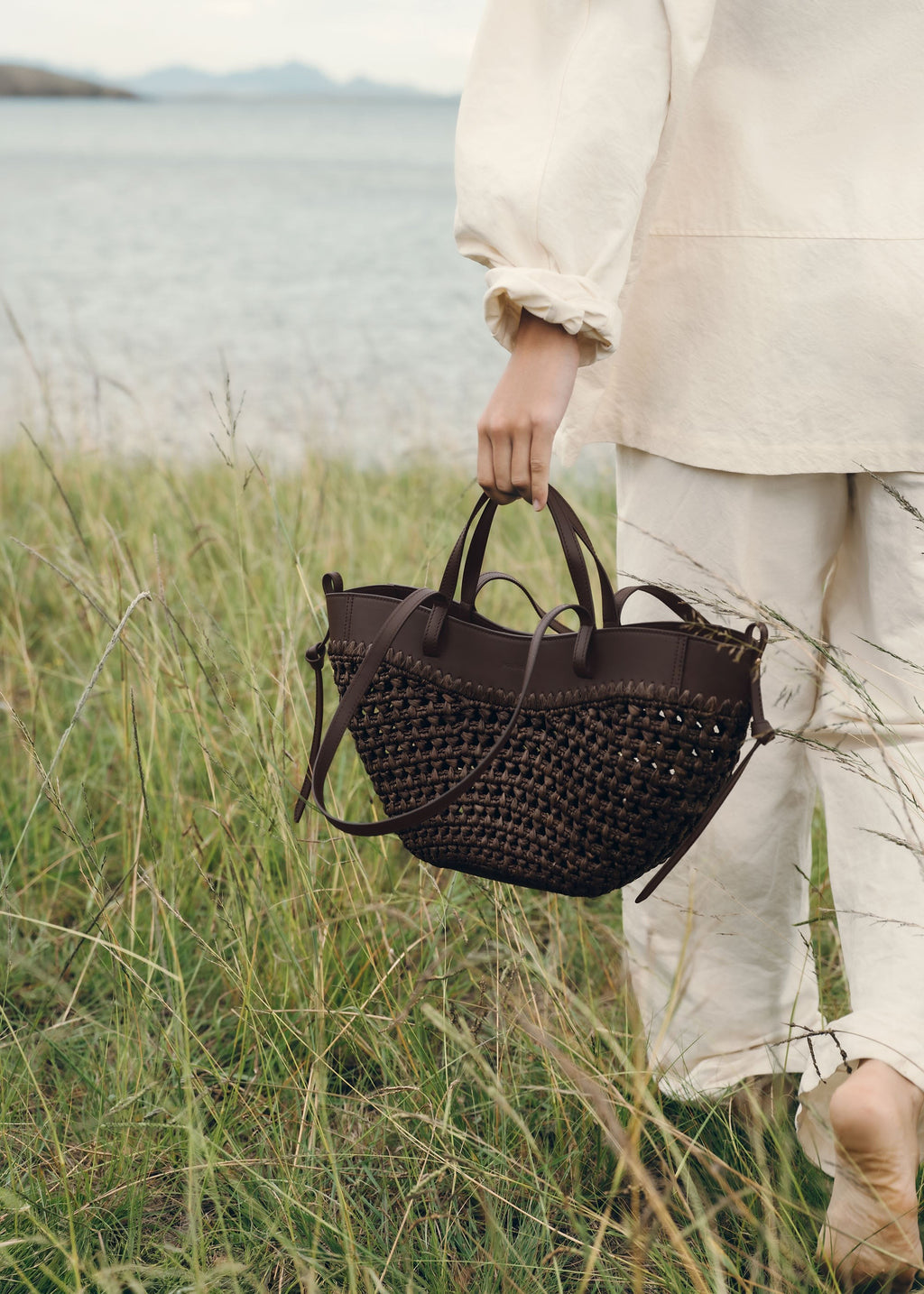 Mini Handbag - Raffia Ebony
