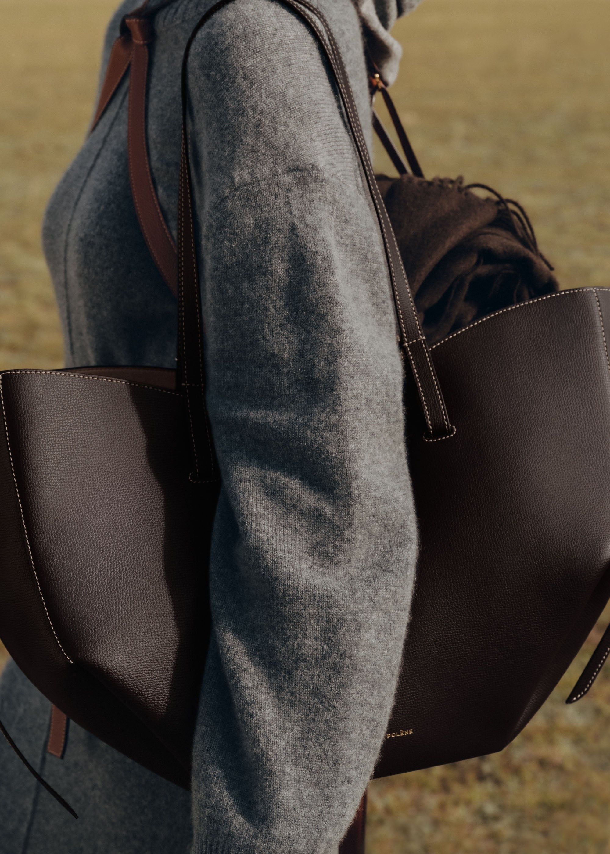 Handbag - Textured Ebony