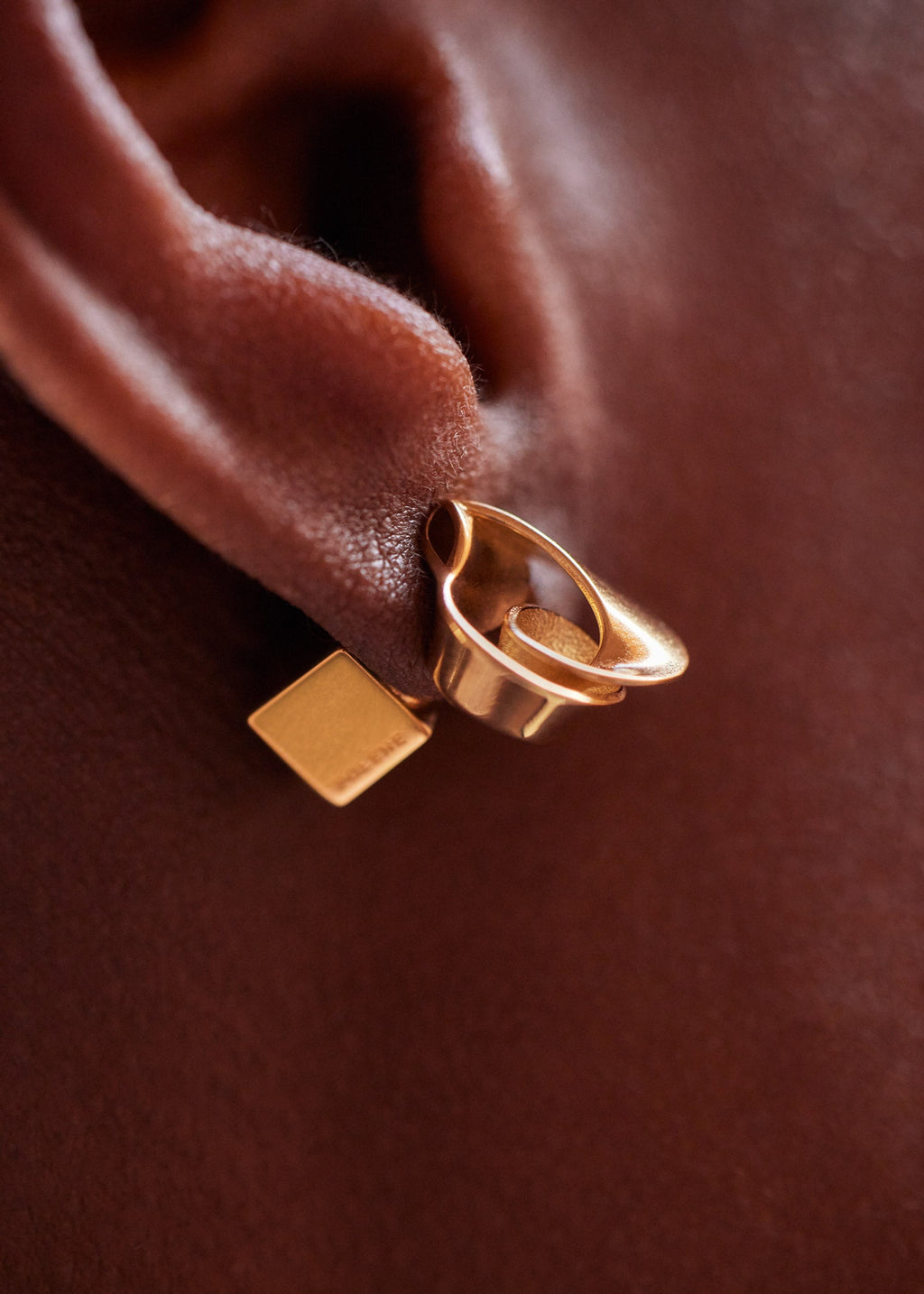 Stud Earrings - 24 carat gold gilded