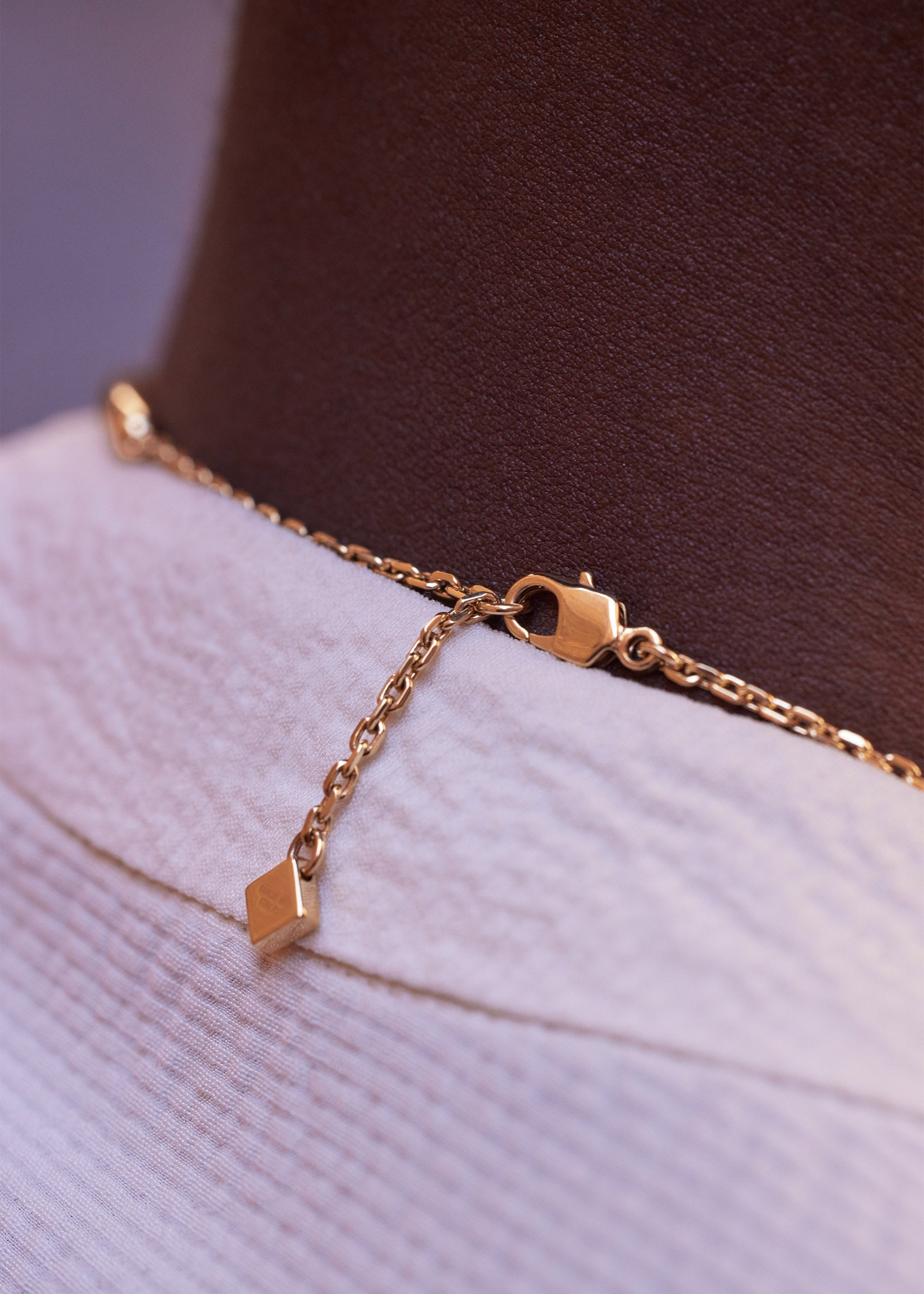 Necklace - 24 carat gold gilded