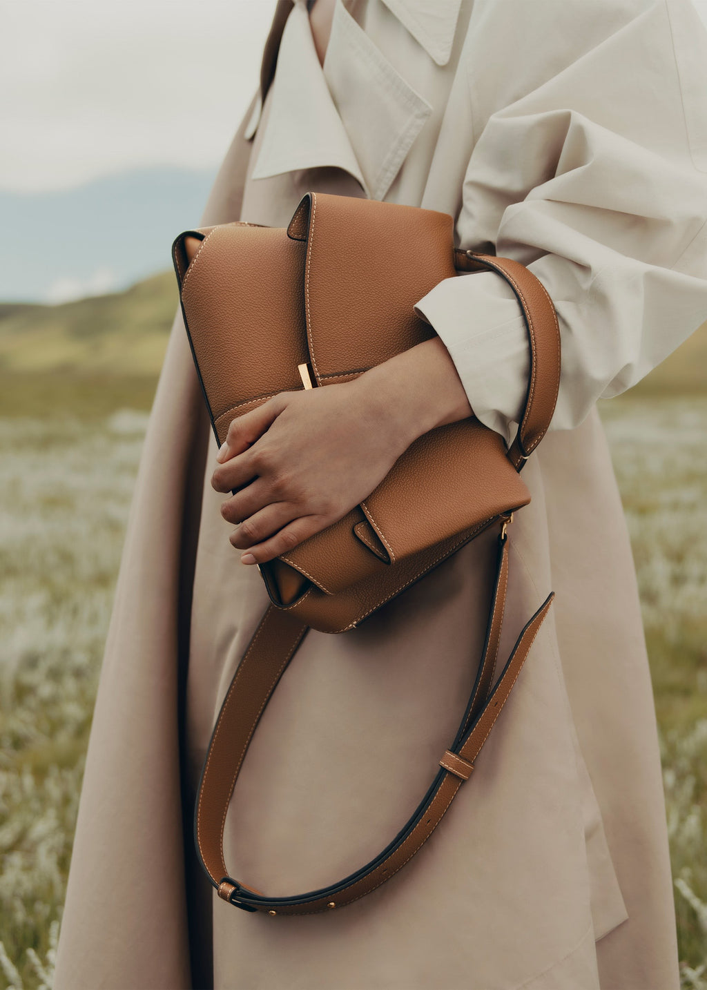 Handbag - Textured Camel