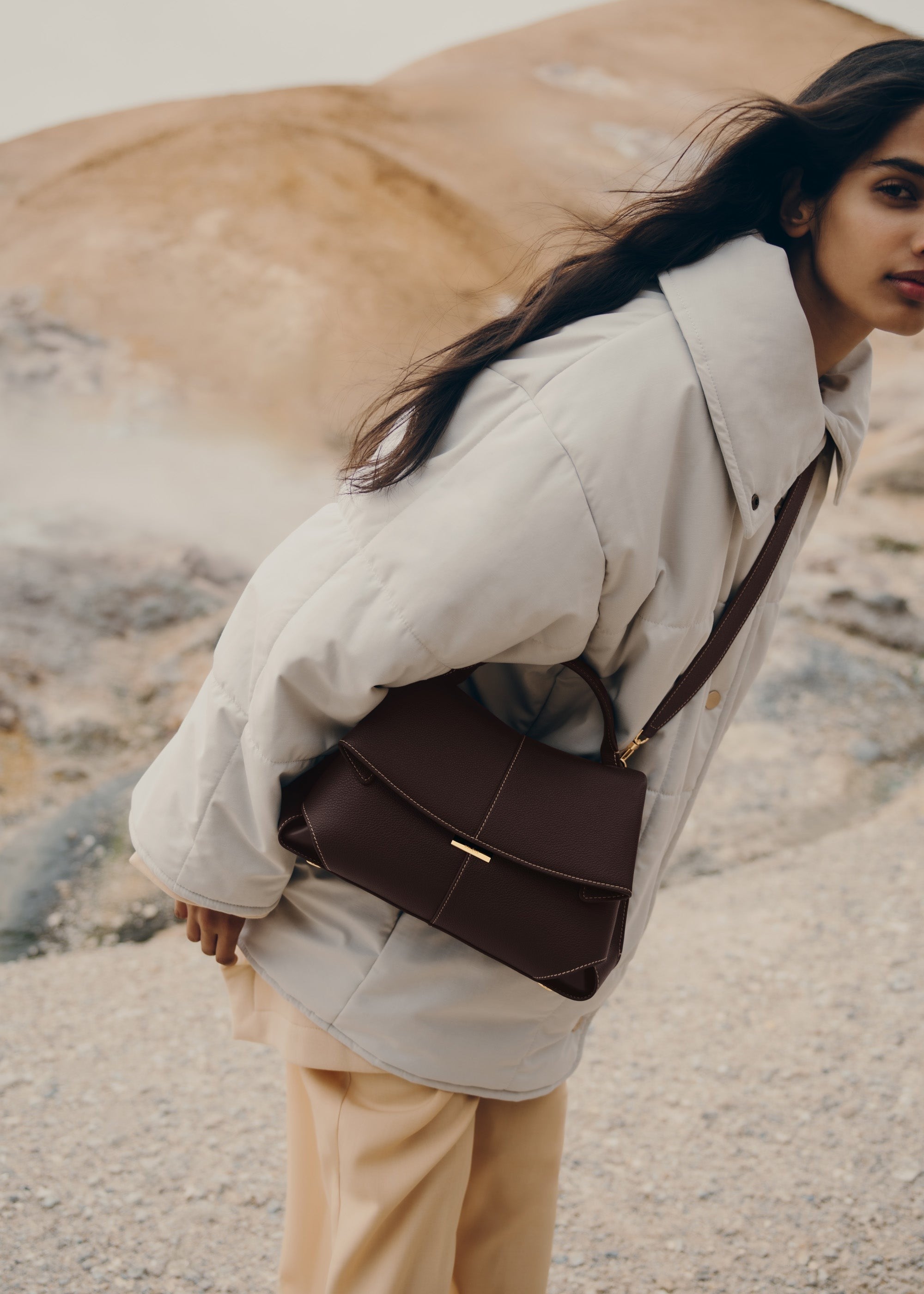 Handbag - Textured Ebony