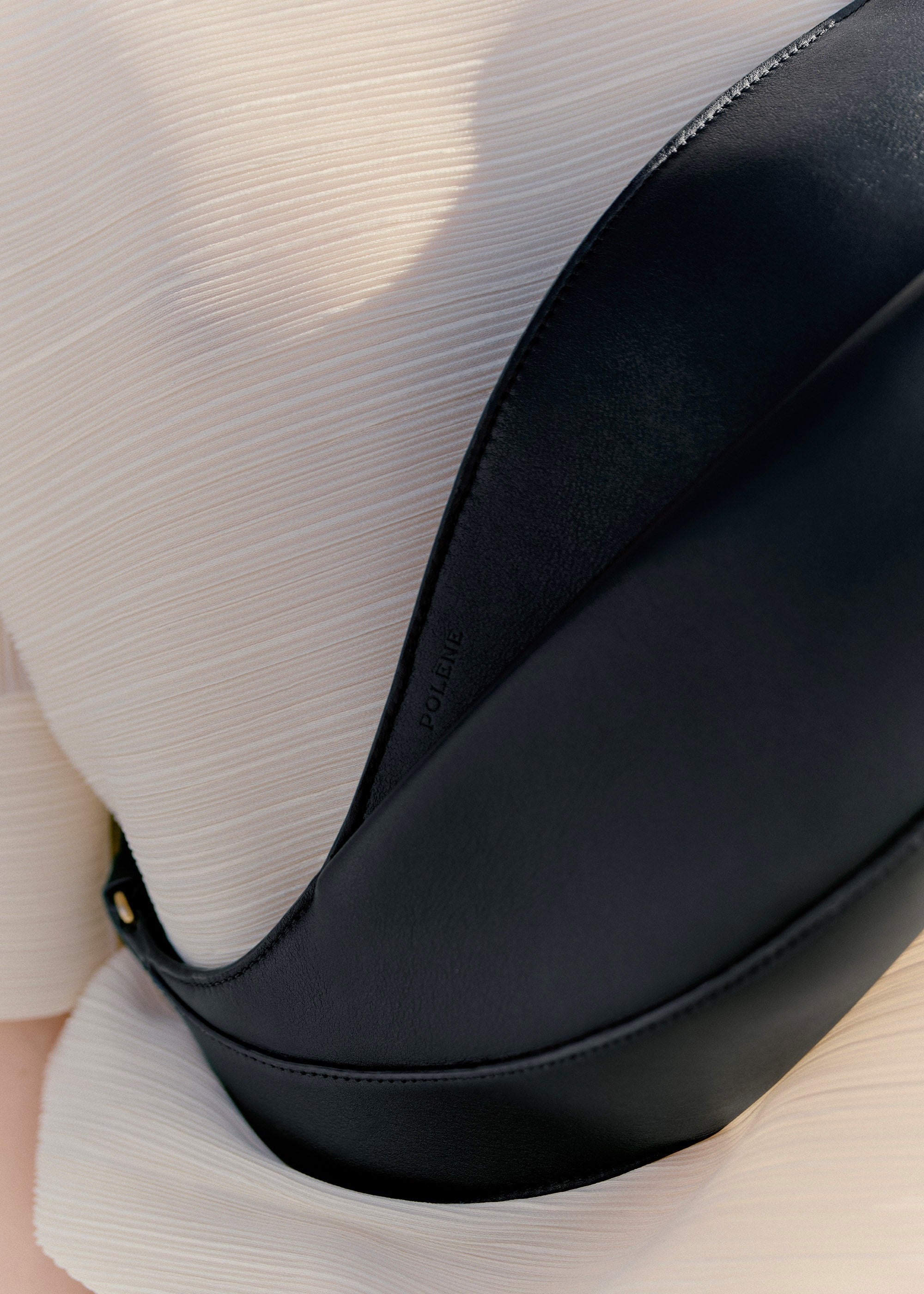 Handbag - Smooth Black