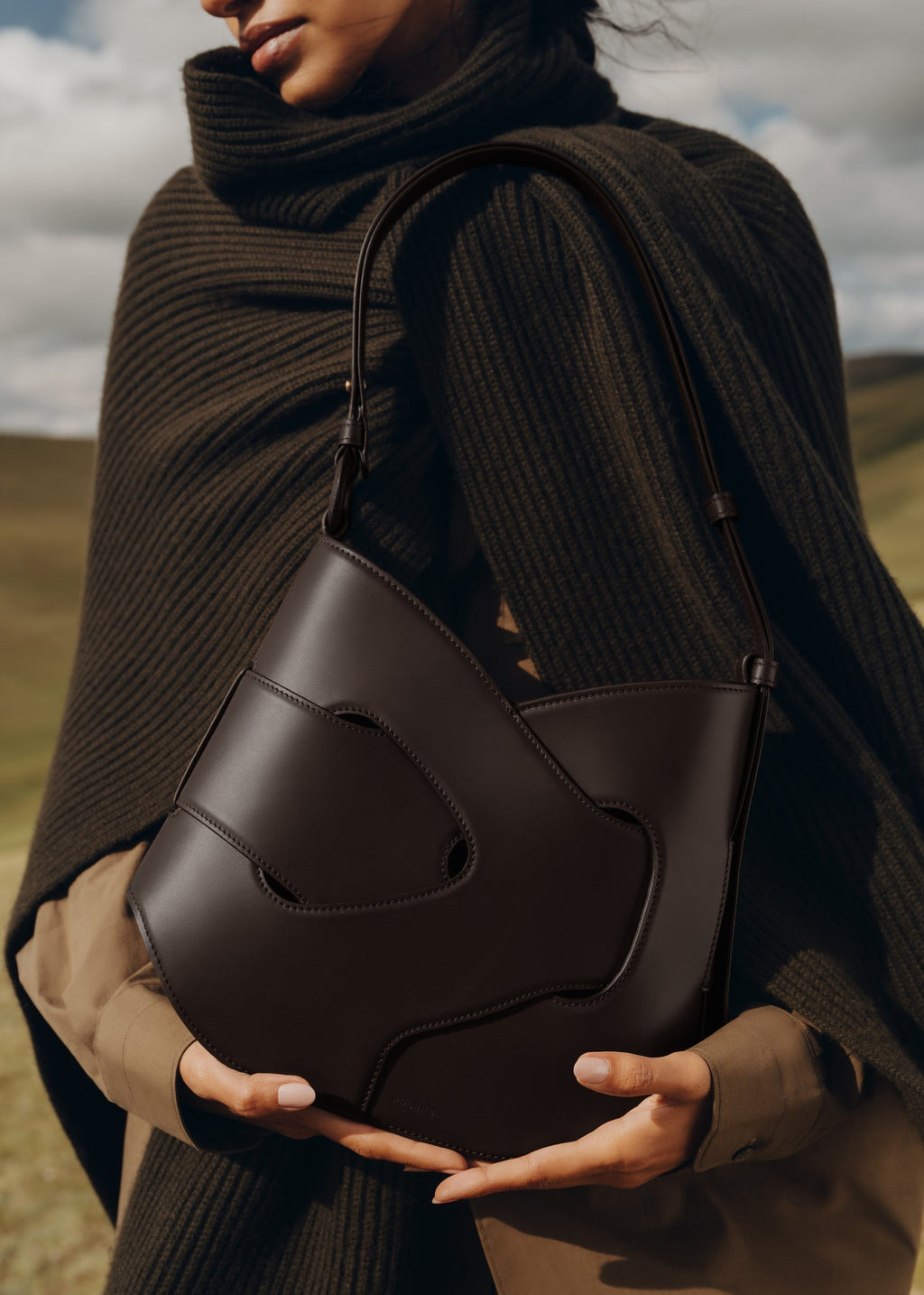 Handbag - Smooth Ebony