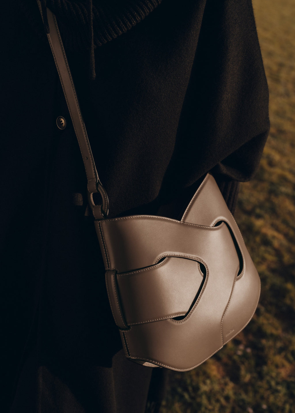 Handbag - Smooth Root
