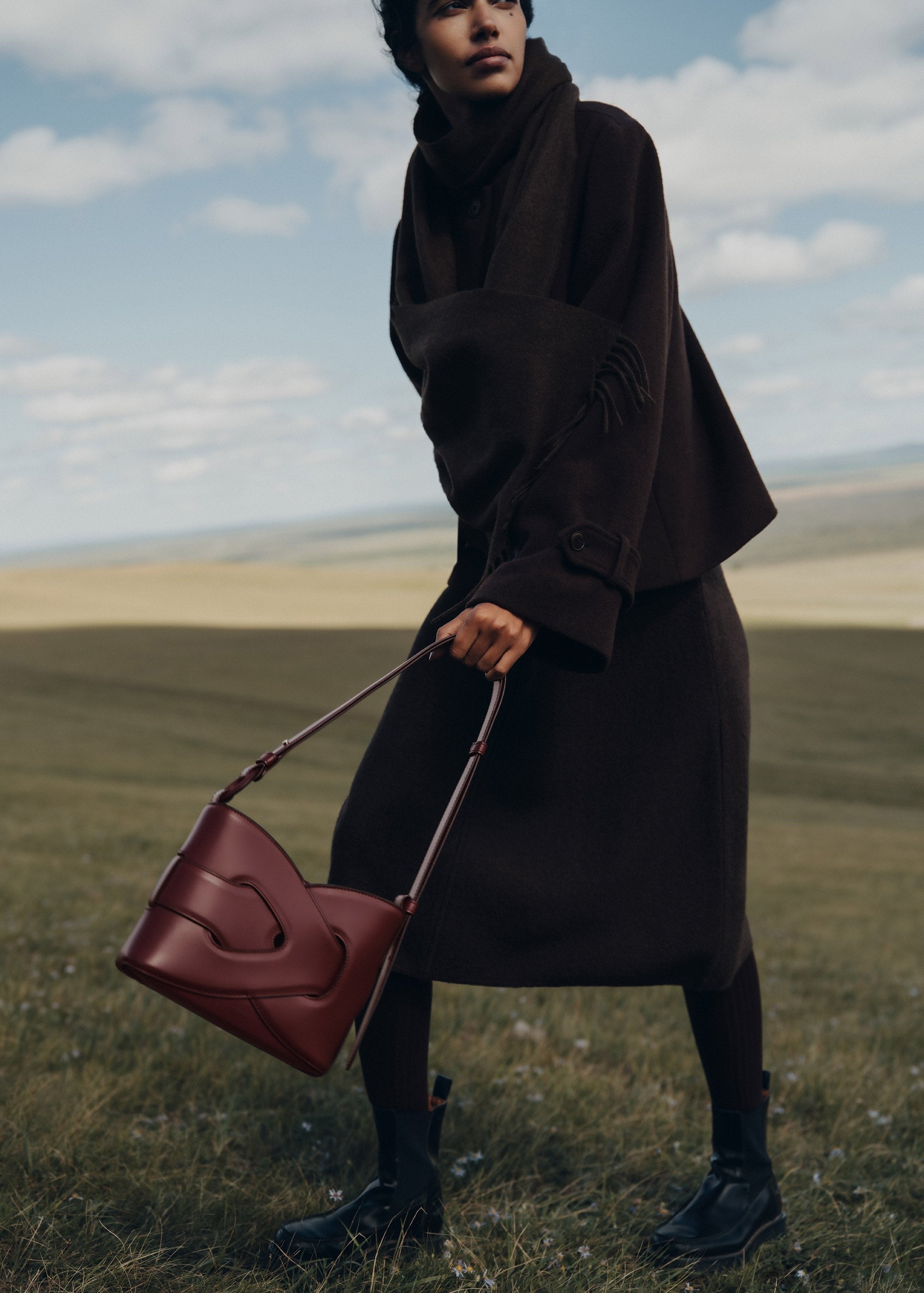 Handbag - Smooth Black Cherry