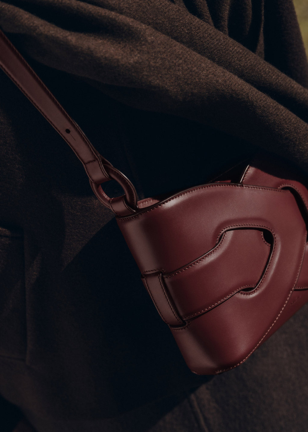 Handbag - Smooth Black Cherry