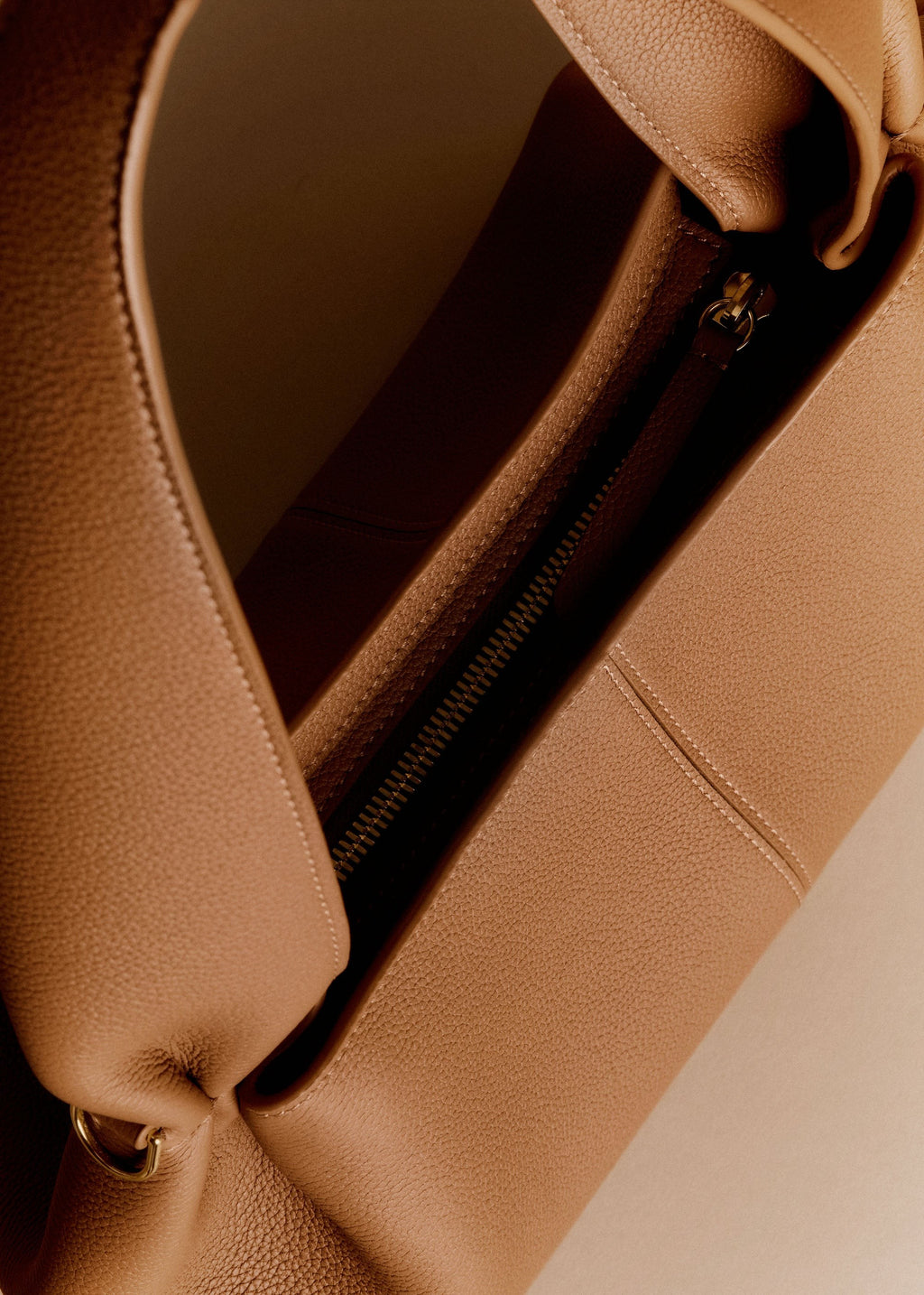 Handbag - Textured Camel