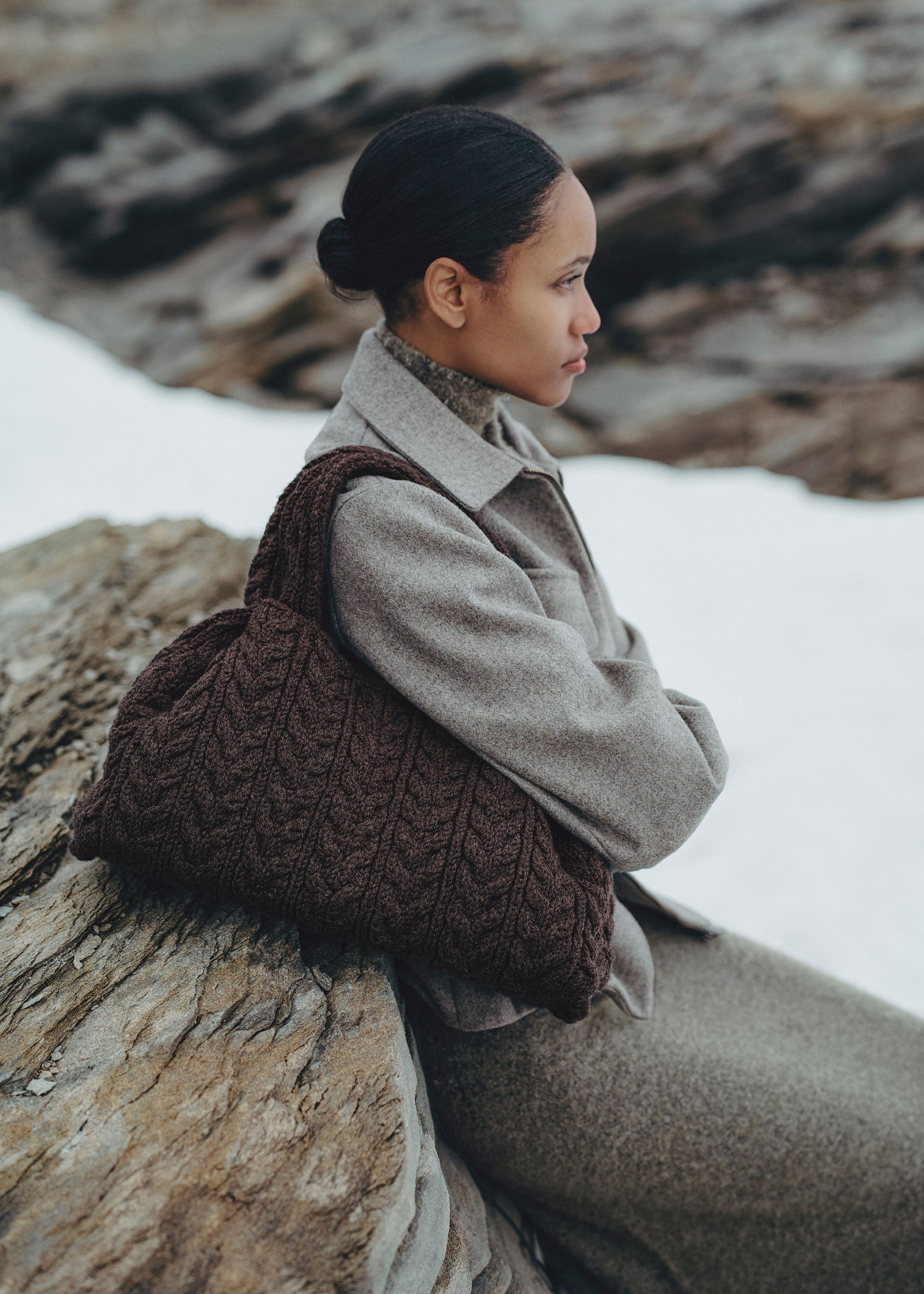 Large Handbag - Merino Ebony
