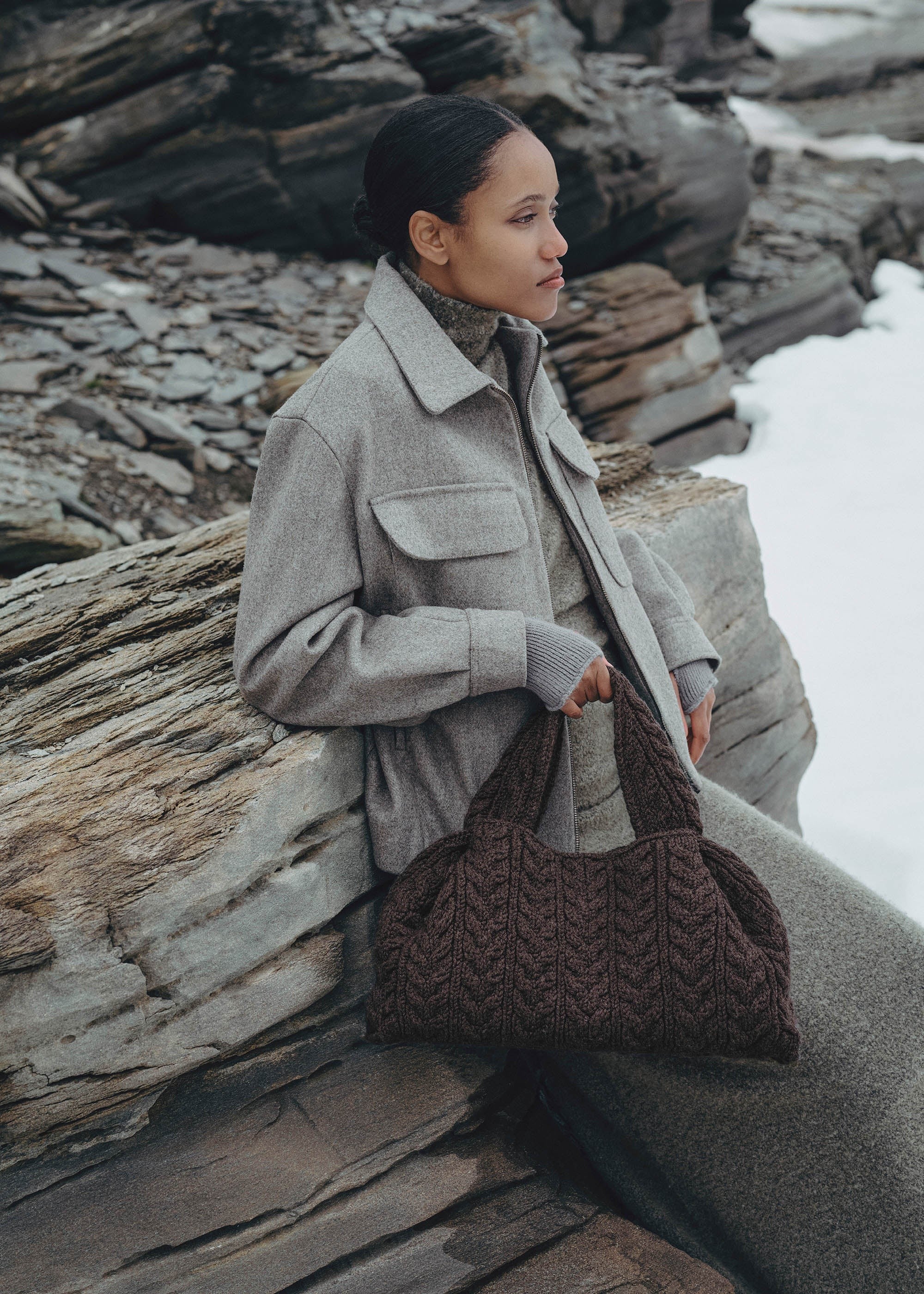 Large Handbag - Merino Ebony