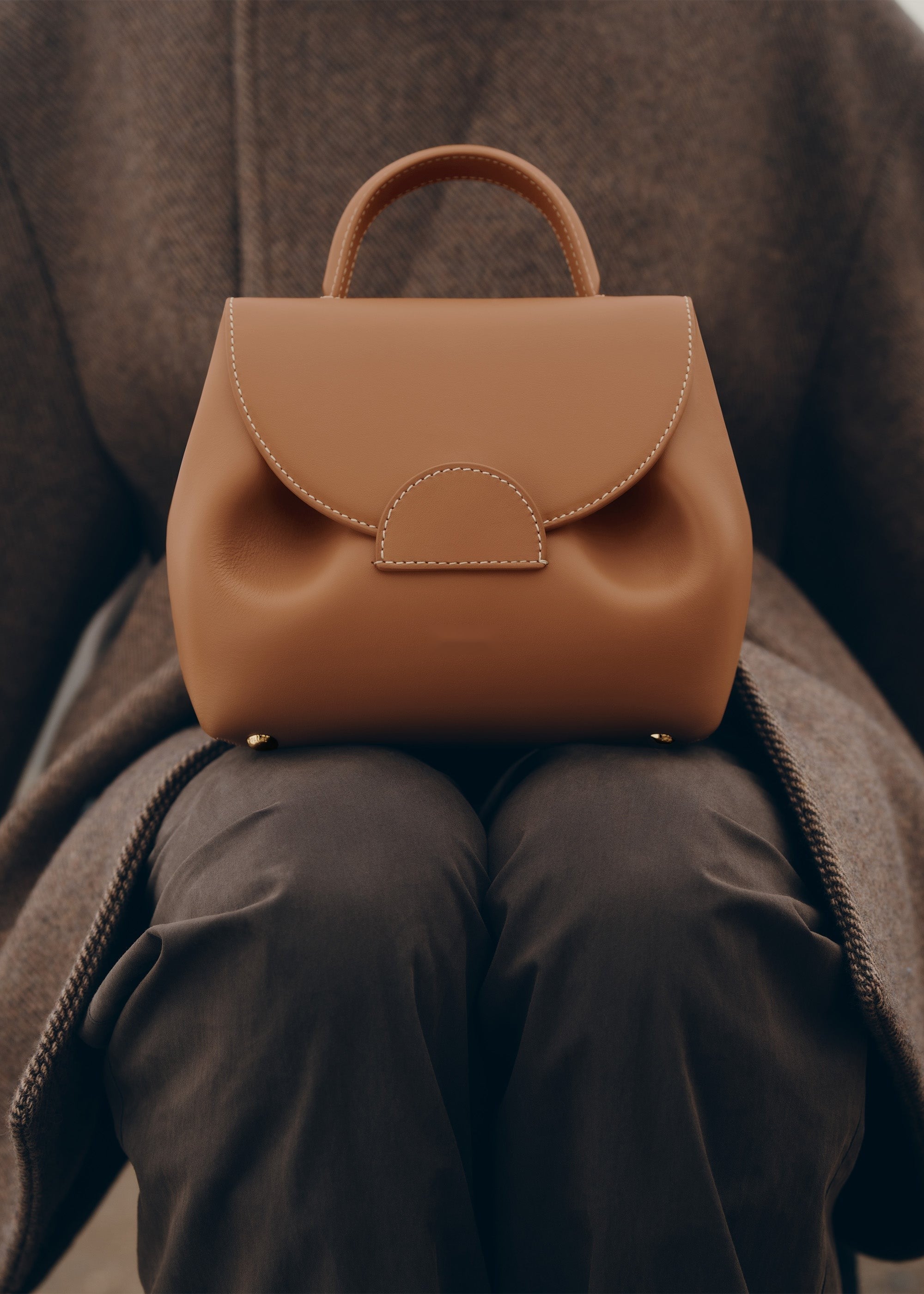 Nano Handbag - Smooth Camel