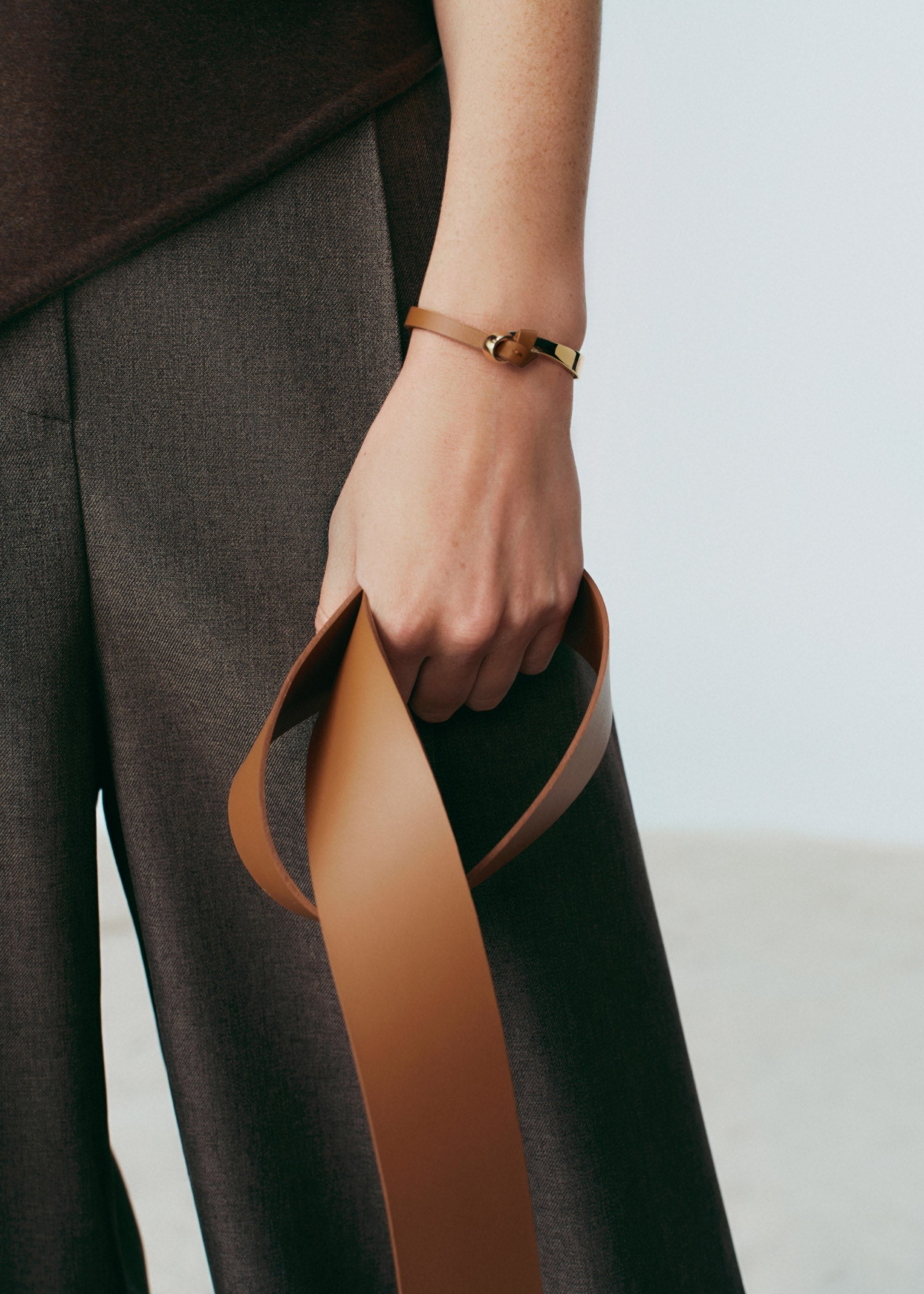 Bangle - Gold Gilded with Camel Leather