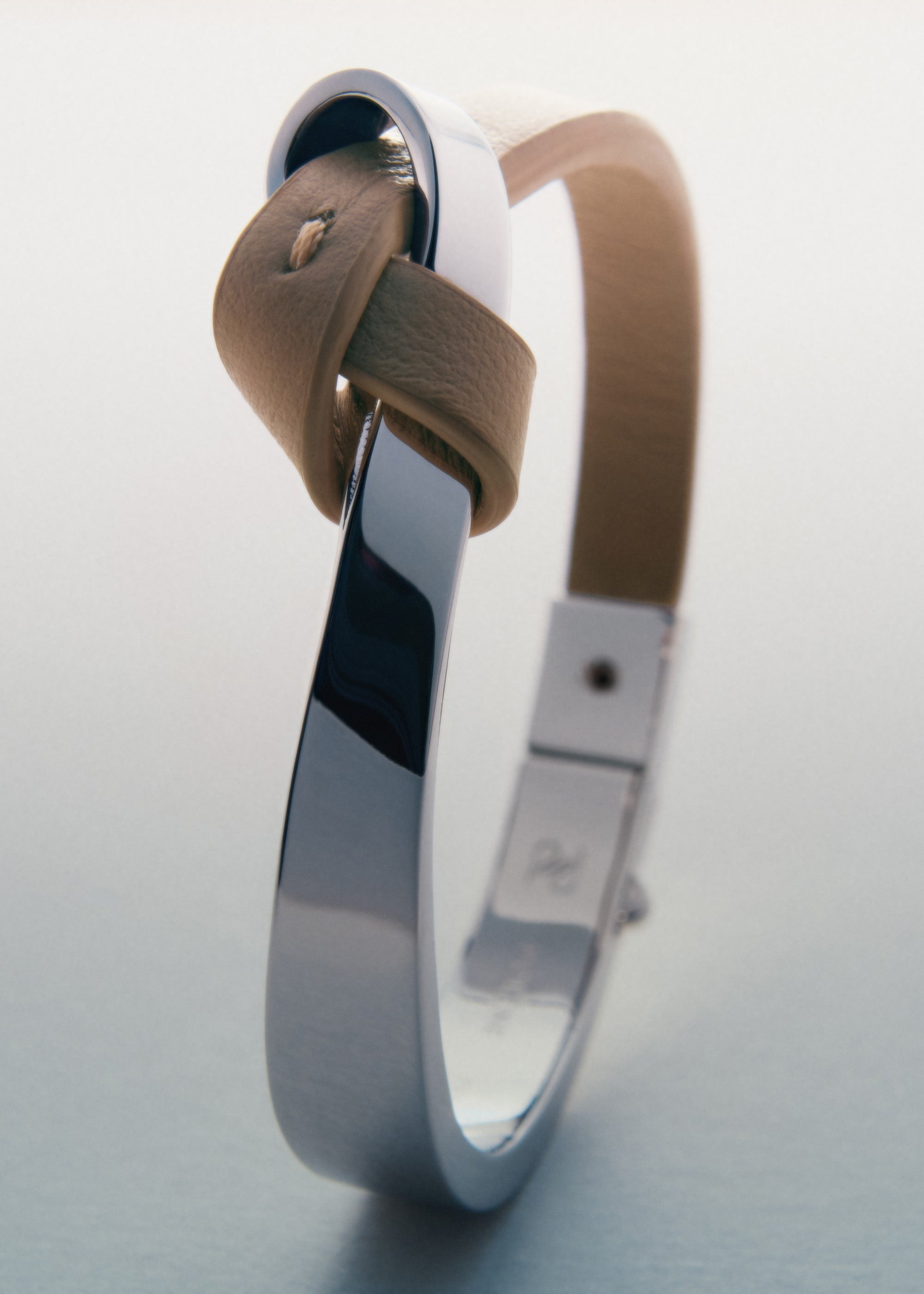 Bangle - Silver in rhodium with Taupe Leather