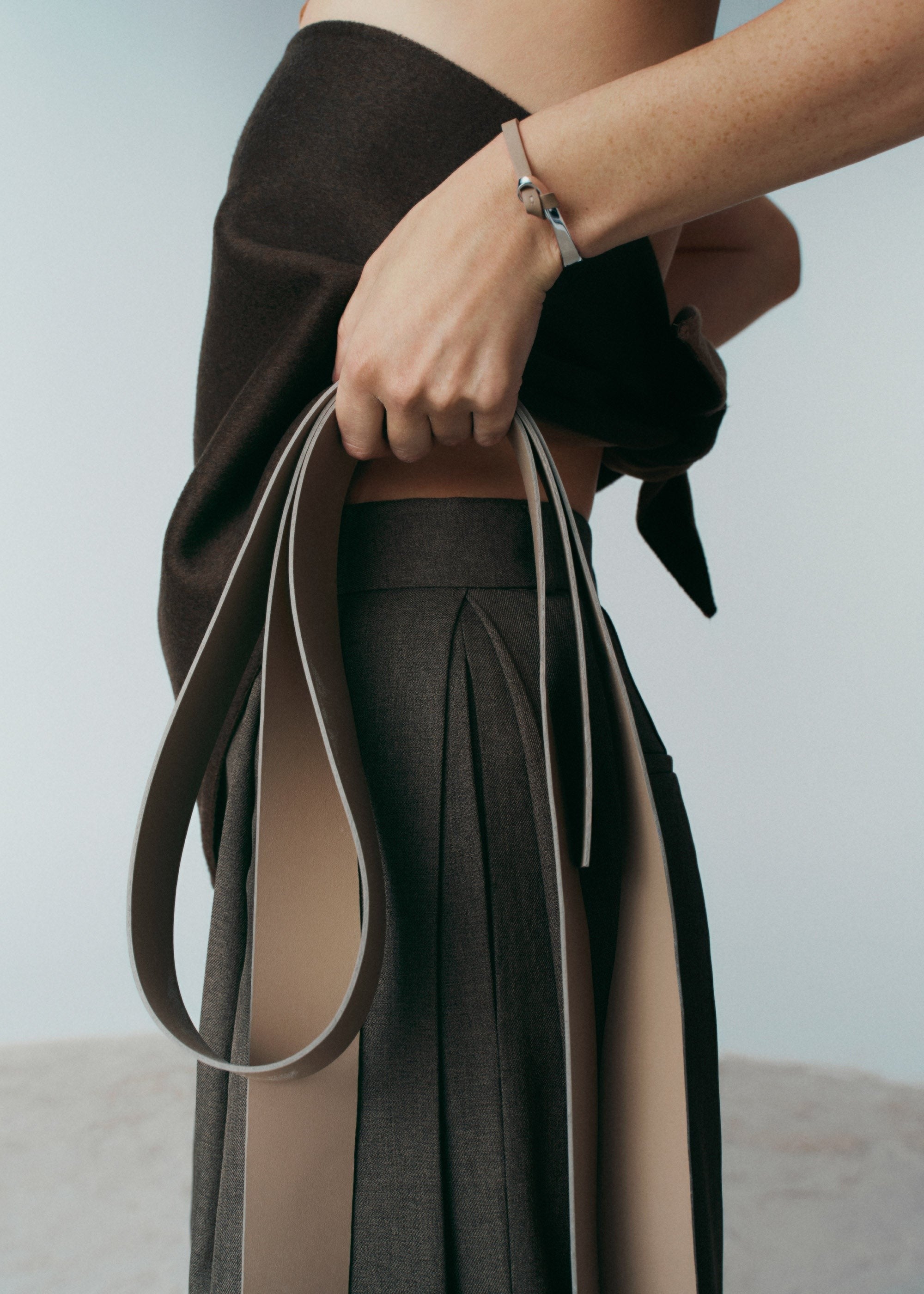 Bangle - Silver in rhodium with Taupe Leather