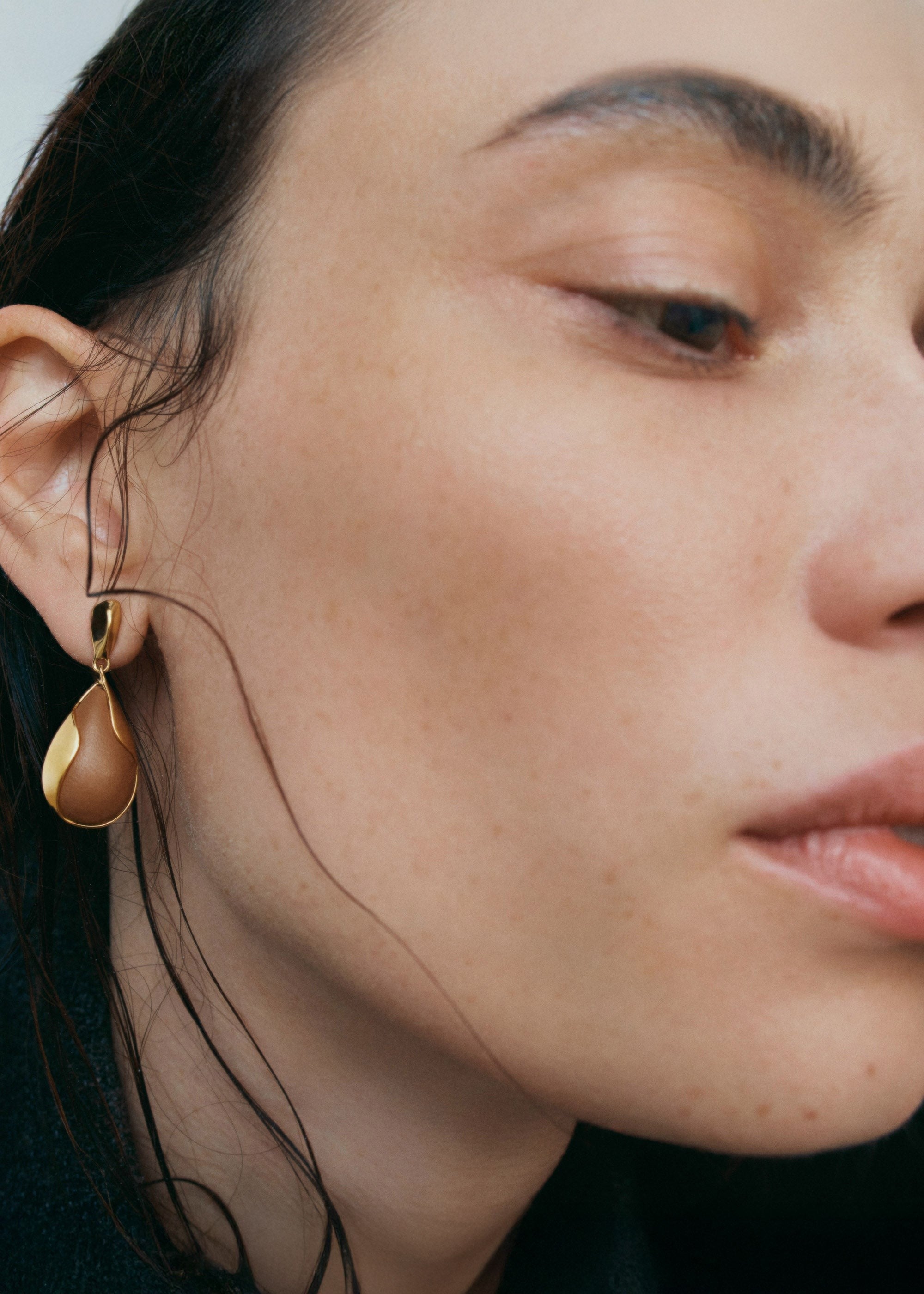 Earrings - Gold Gilded with Camel Leather