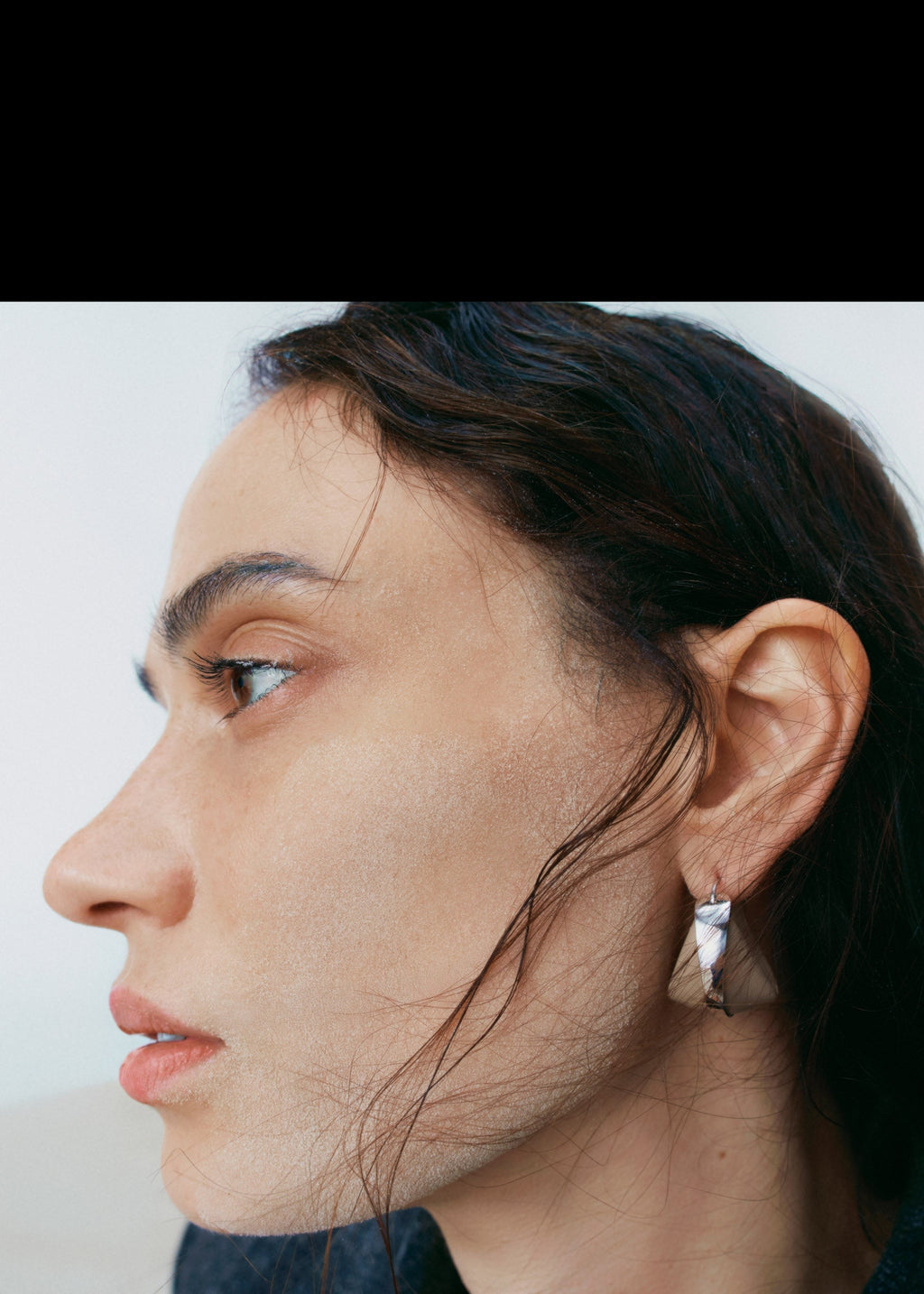 Hoop Earrings - Silver in rhodium with Taupe Leather