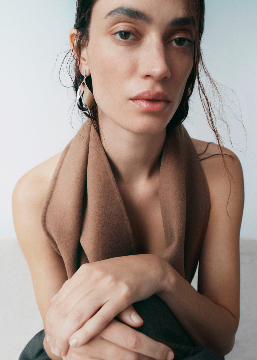 Earrings - Silver in rhodium with Taupe Leather