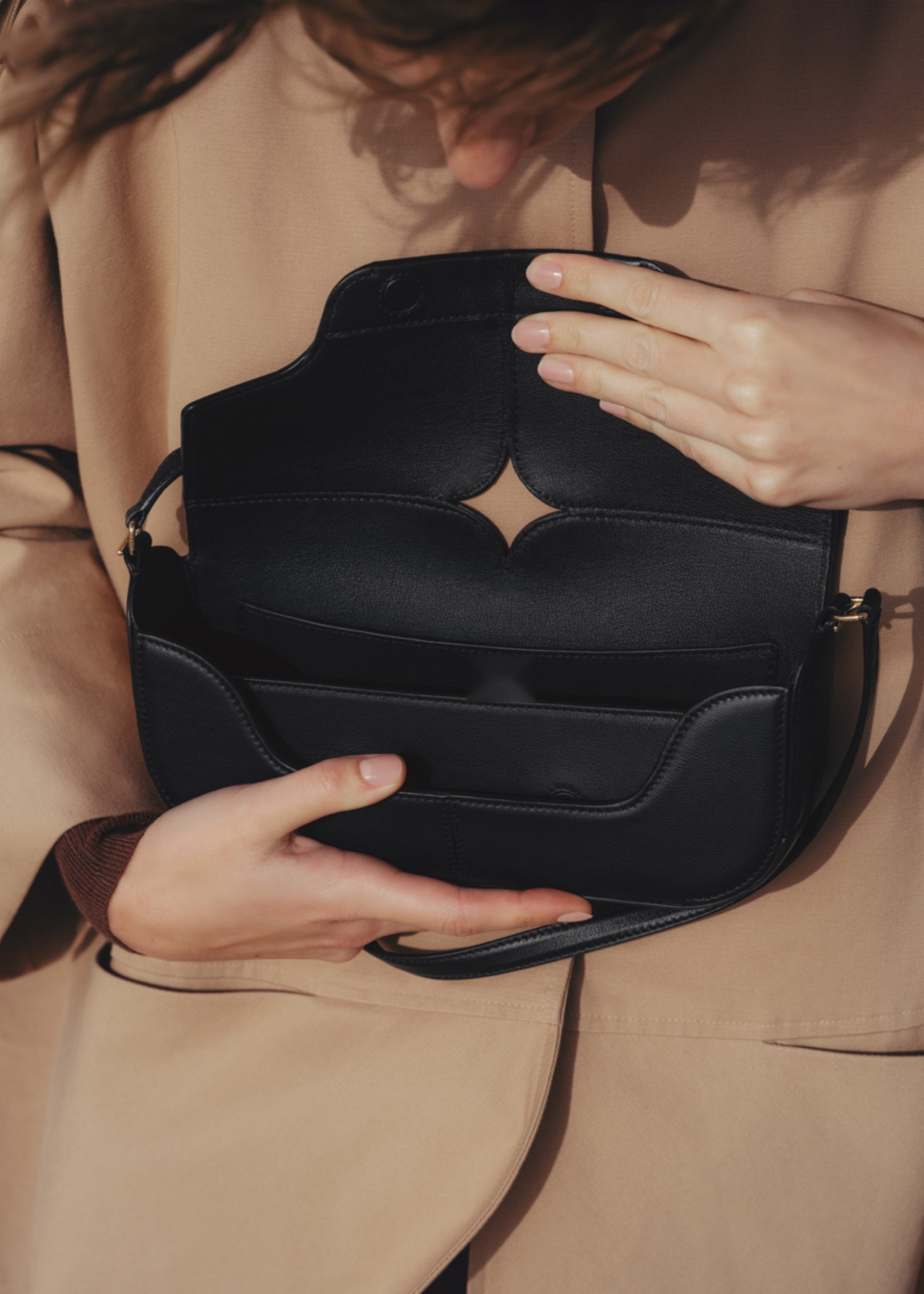 Handbag - Smooth Black
