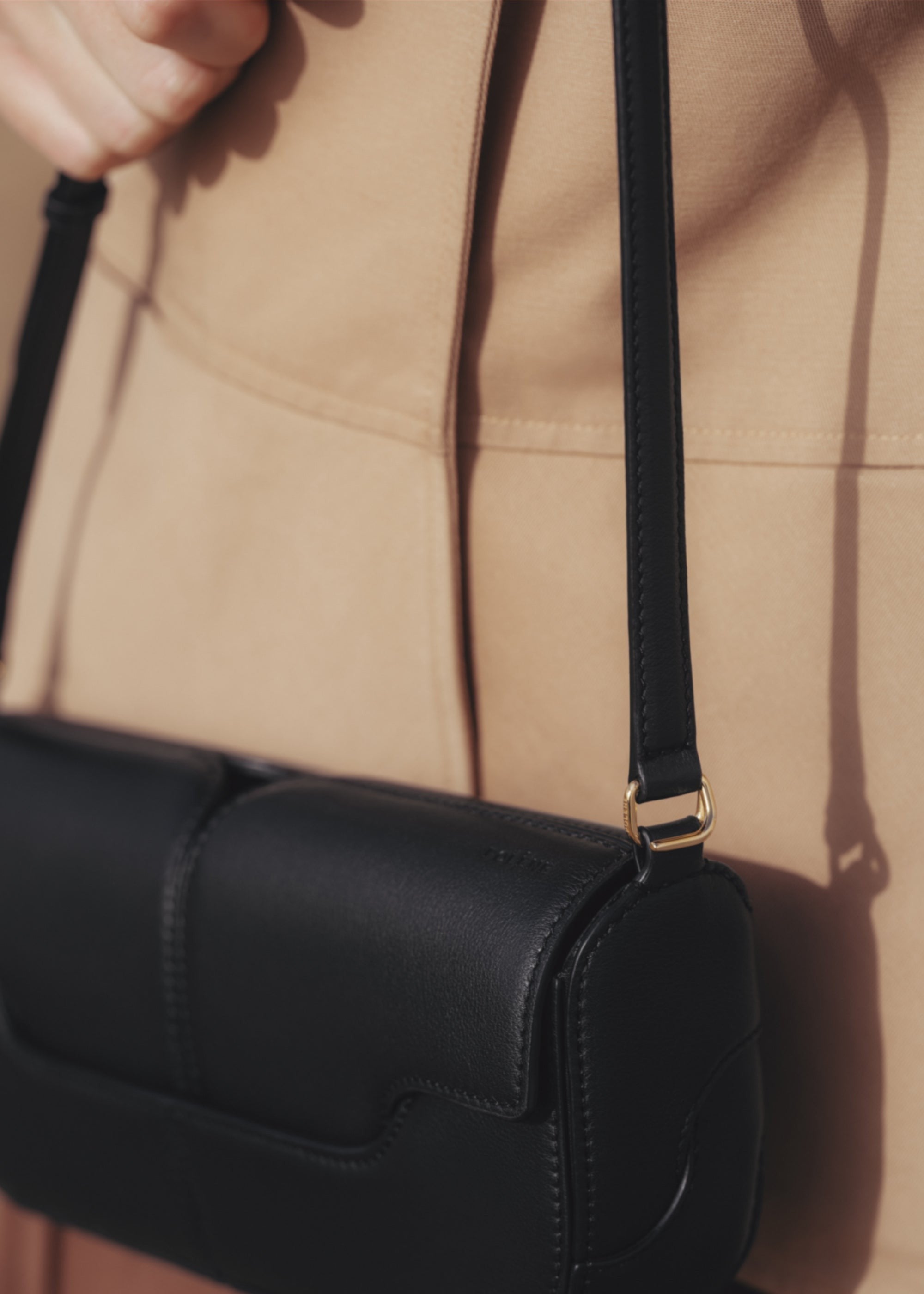 Handbag - Smooth Black